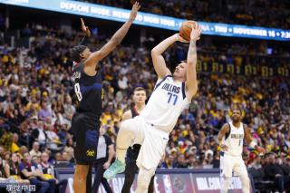 在高强度的 在高强度的