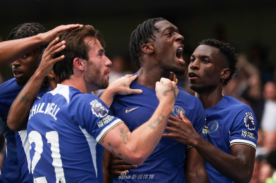 都要用行动 都要用行动