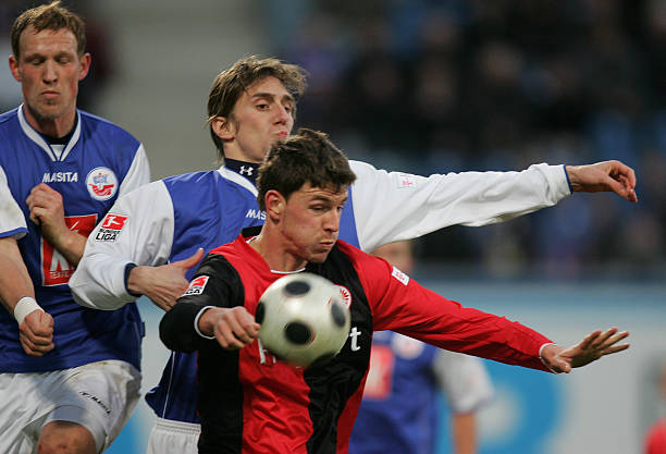 队员表现出 队员表现出