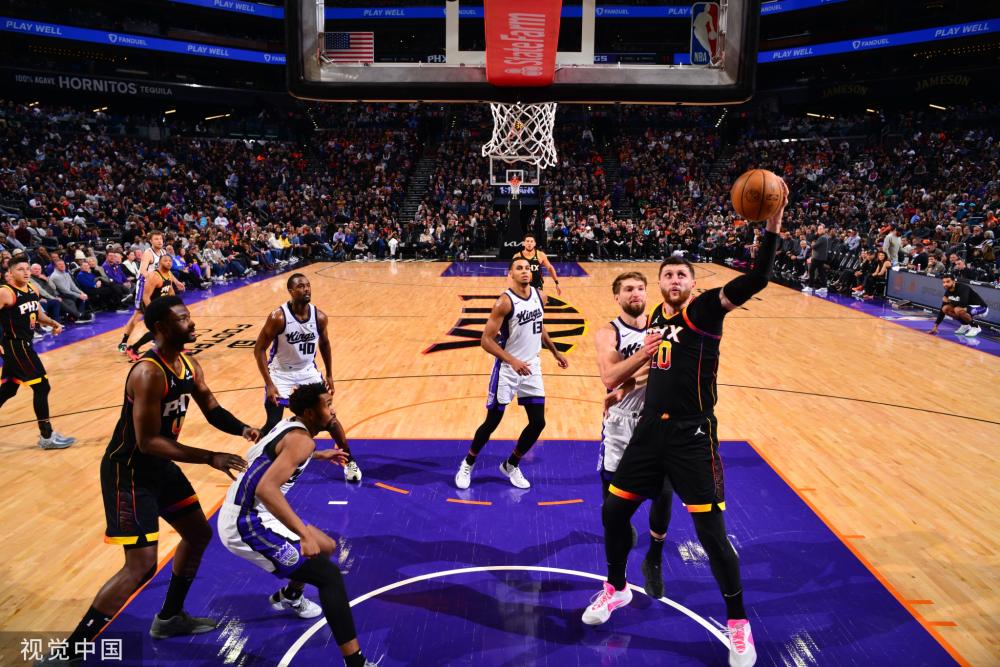 社媒给队友 社媒给队友